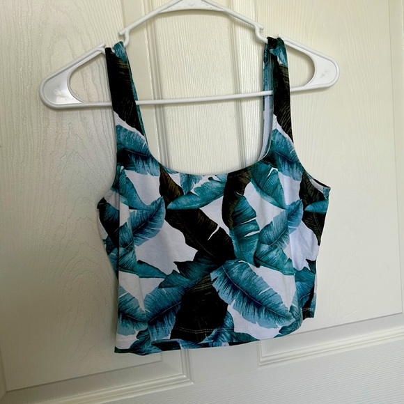 Summer Crop Top. - Picture 1 of 1